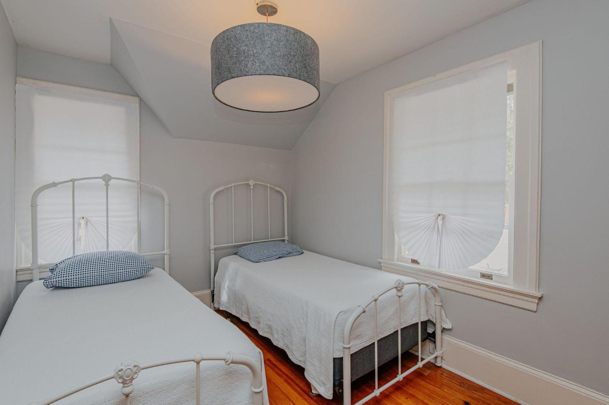 The Cinderella House Villa Greensboro Ngoại thất bức ảnh