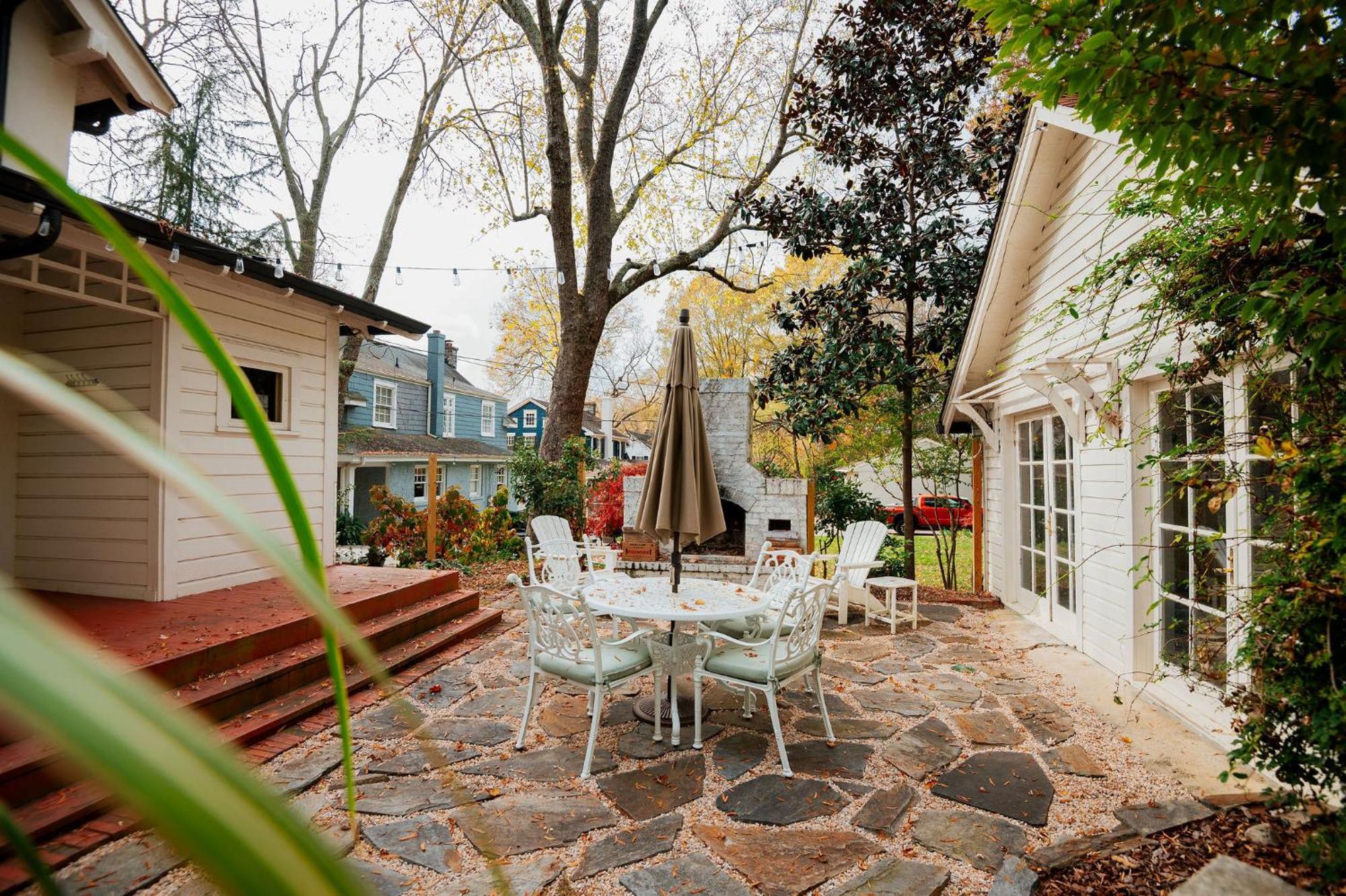 The Cinderella House Villa Greensboro Ngoại thất bức ảnh