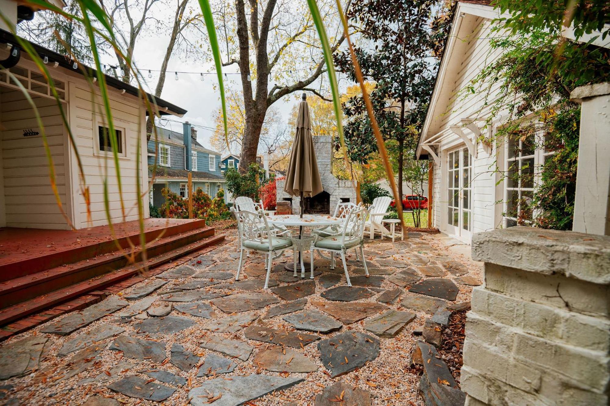 The Cinderella House Villa Greensboro Ngoại thất bức ảnh